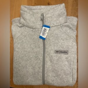 Women’s Medium Columbia fleece. Super soft. New.